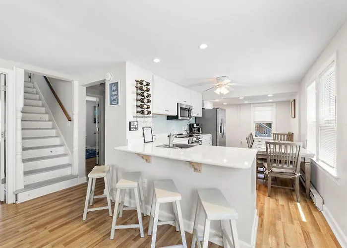 Copacabana House 5 Bedrooms Downtown Ocmd Holiday home Ocean City